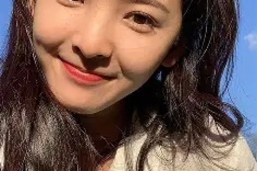 知名男星曝港圈潜规则！被男富豪开价1500万包养遭女星睡衣诱惑
