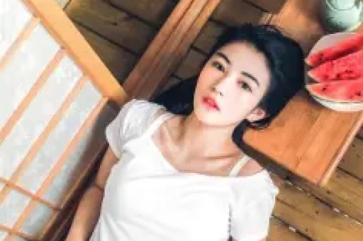 “黄总”邀约女子进包间后续：网友质疑是剧本女子发声否认官方介入更多详细曝光