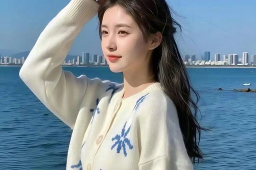 看宋雨琦穿短裙出席活动对长辈90度鞠躬才懂她火都是有原因的