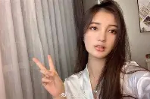 香港知名男星将复出因丑闻遭封杀多年四处欠债不还形象崩坏